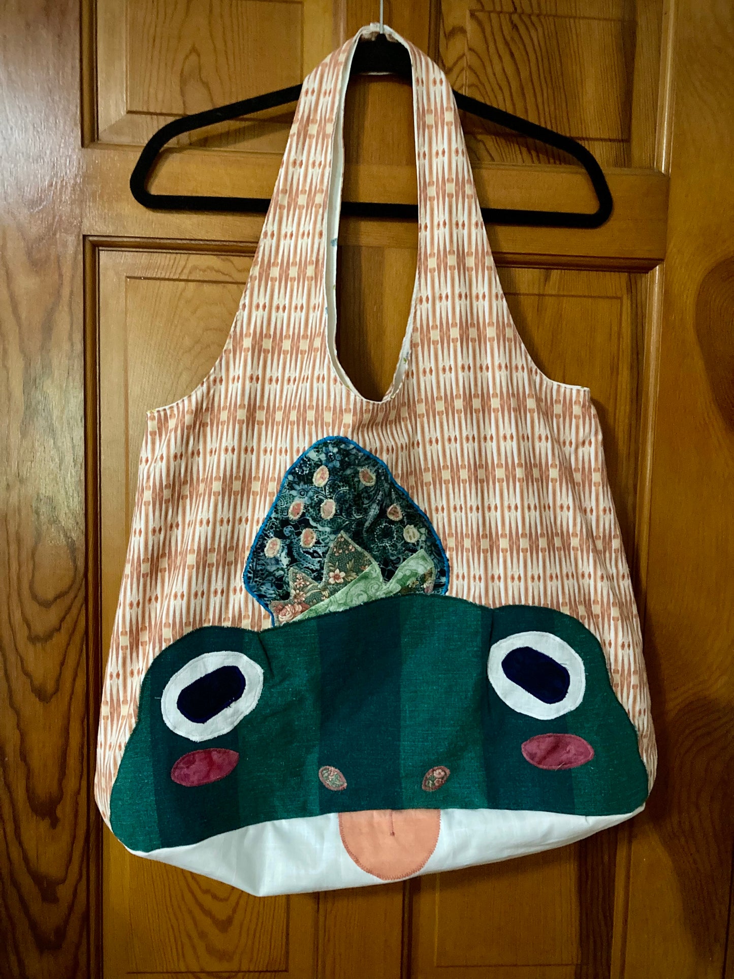 Snozzberry Hat Frog Totebag